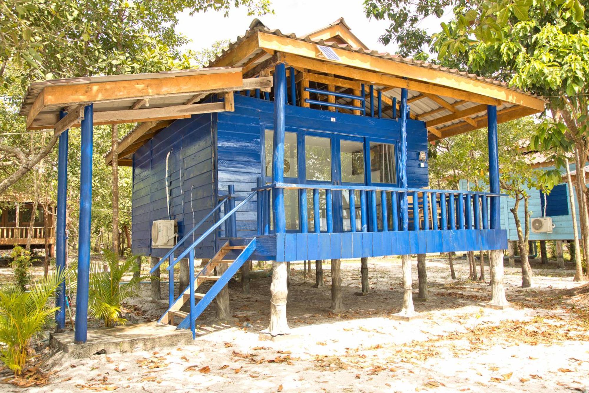 Koh Rong Beach Hostel And Bungalows Kaoh Touch Exterior foto