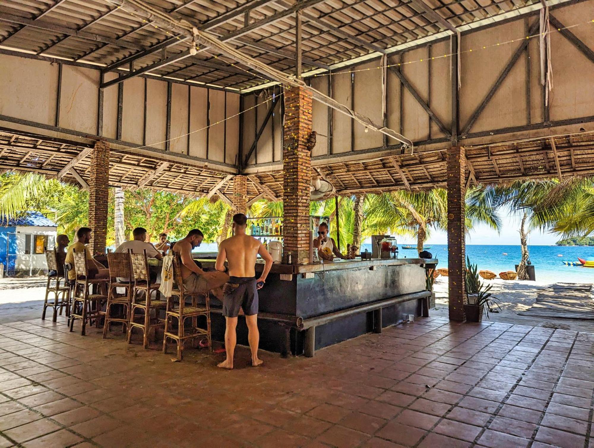 Koh Rong Beach Hostel And Bungalows Kaoh Touch Exterior foto