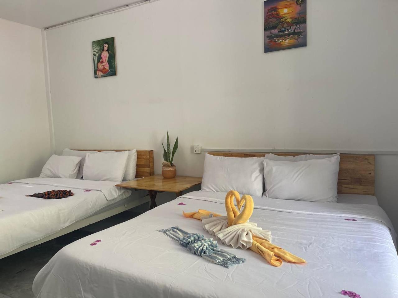 Koh Rong Beach Hostel And Bungalows Kaoh Touch Exterior foto