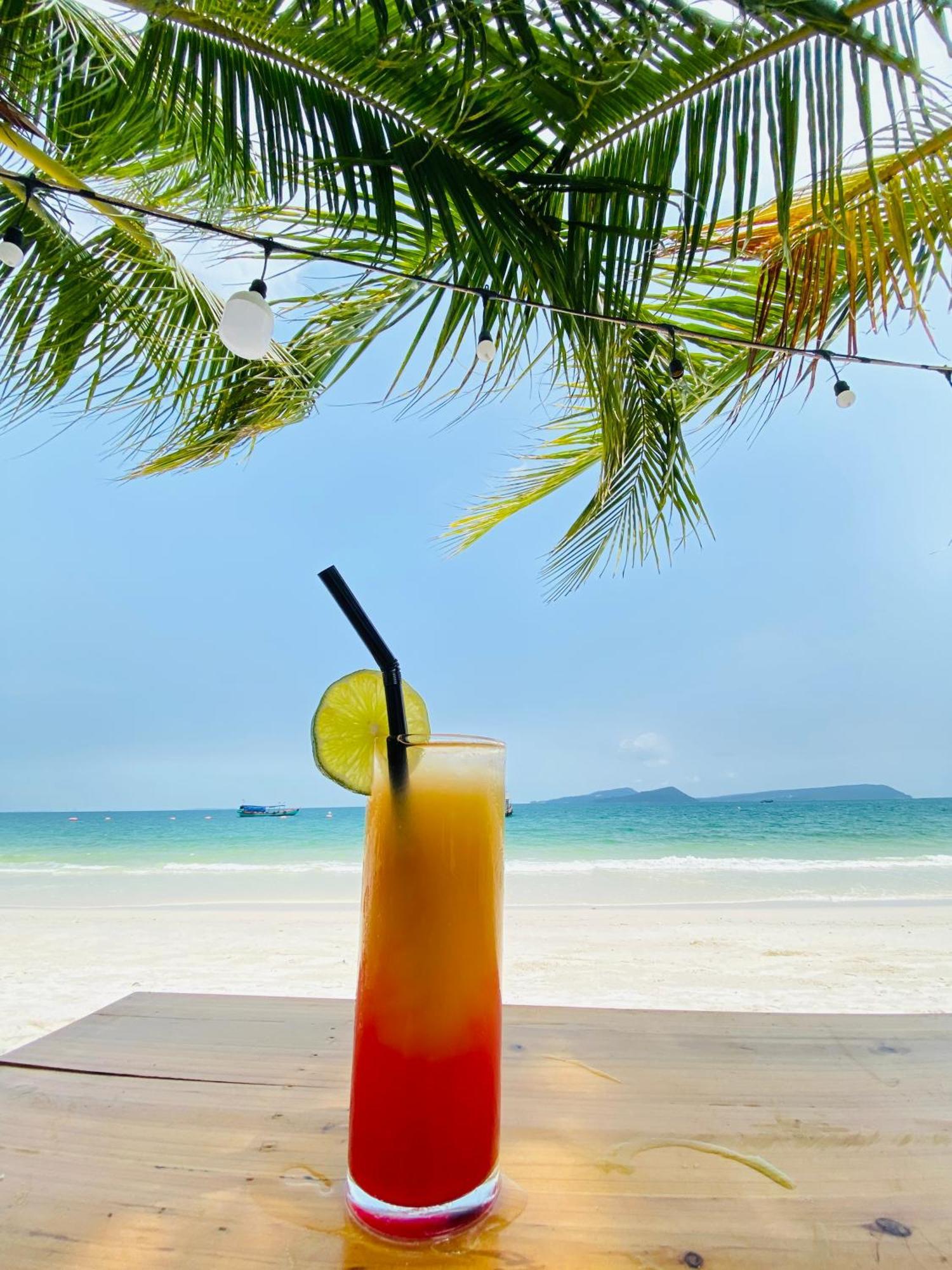 Koh Rong Beach Hostel And Bungalows Kaoh Touch Exterior foto