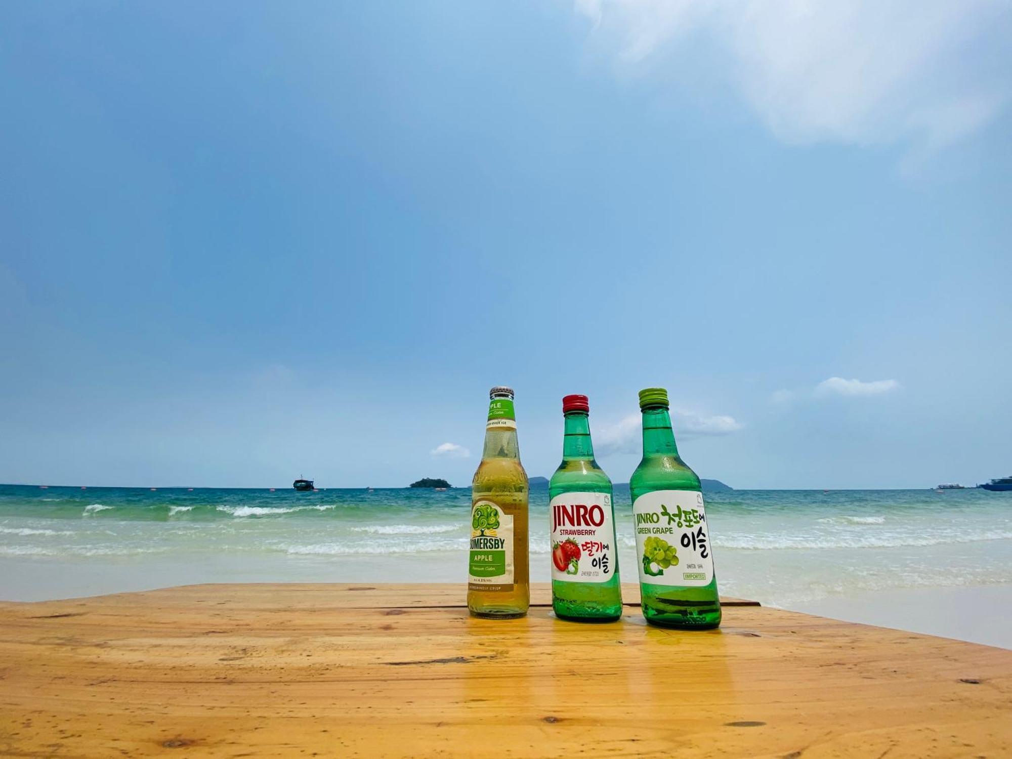 Koh Rong Beach Hostel And Bungalows Kaoh Touch Exterior foto