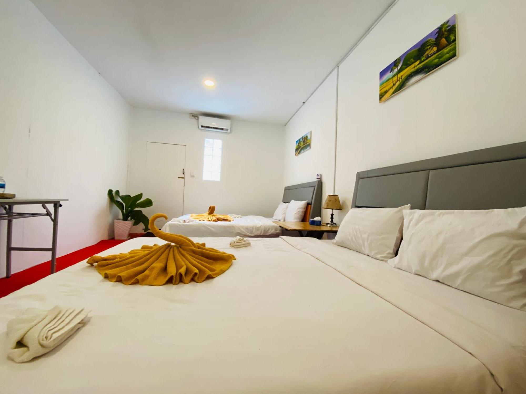 Koh Rong Beach Hostel And Bungalows Kaoh Touch Exterior foto
